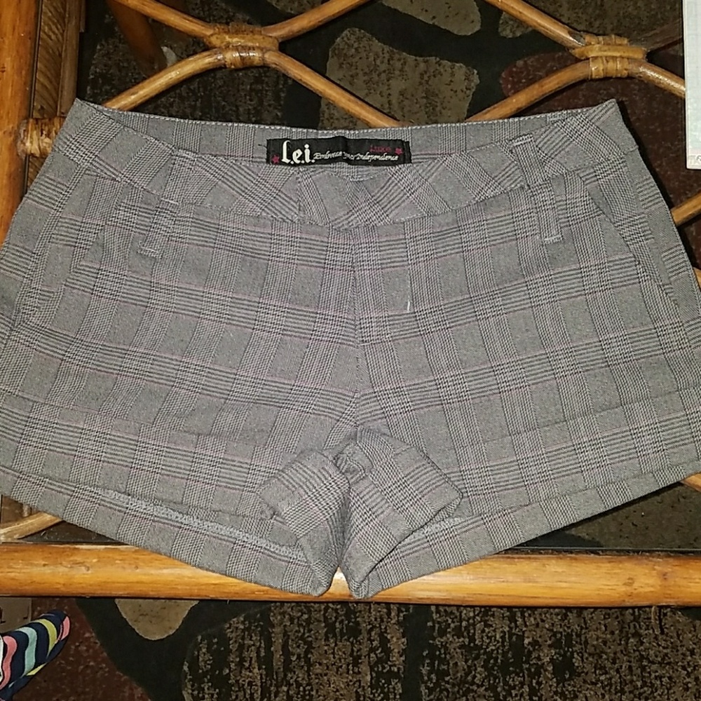 Adorable Gray Plaid Shorts